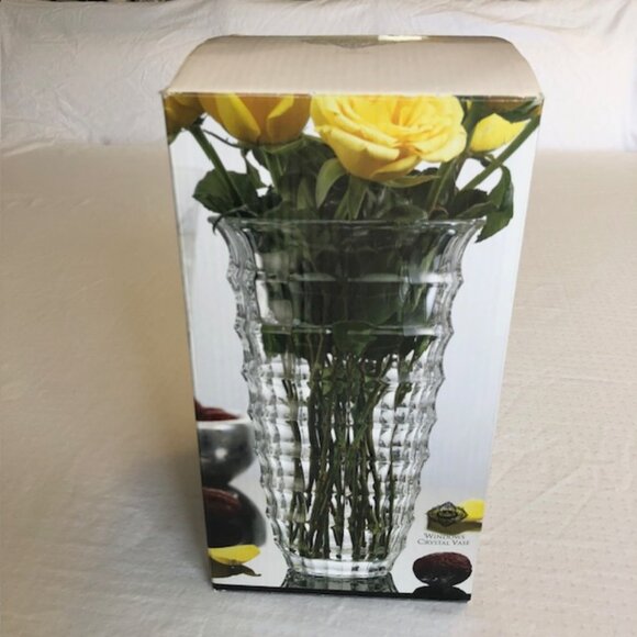 Vase Lead Crystal 9-3/4 inches tall Shannon by Godinger Design: Windows Design - Picture 2 of 8